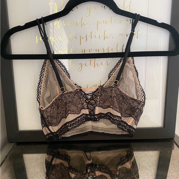 Victoria’s Secret bralette Small - Picture 2 of 6